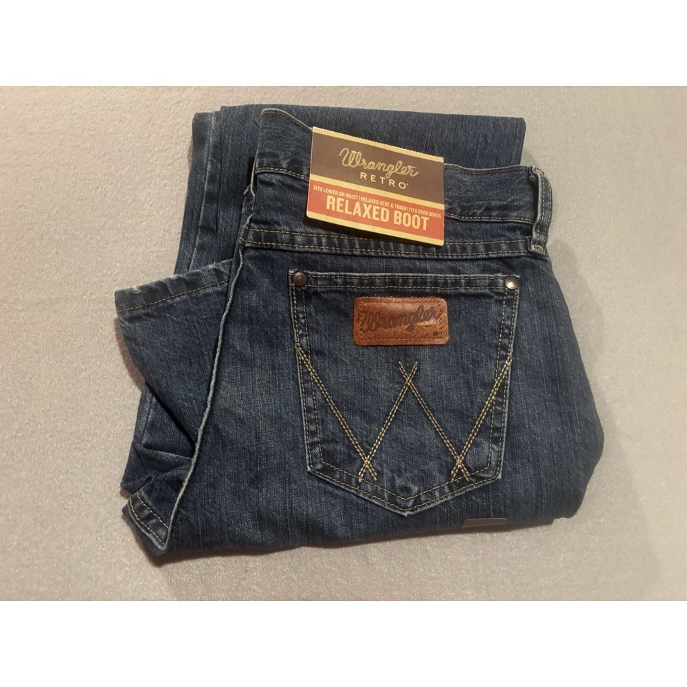 NEW Wrangler Retro Relaxed Boot Jeans Mens 31x34 Blue Medium Wash Cowboy Denim
